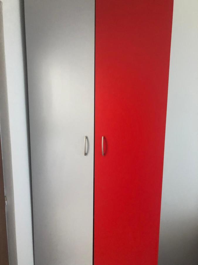 Lovely 1 Bedroom Apartment Close To Old Town Bukarest Eksteriør billede